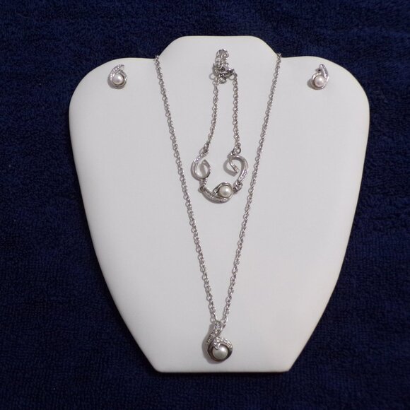 Sterling Silver Pearl Faux Diamonds Pendant Pierced Earrings Bracelet Set - Picture 1 of 6